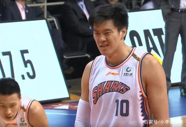 开云体育官网入口-窗口期法兰克福调整名单以备英超；状态回暖环节打磨；质疑声仍在；训练强度明显提升(fm2021巴黎开档)